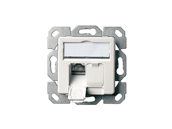 Розетка информационная AMJ45 К 8/8 UP/50 класс ЕА 500, 2xRJ45 FTP, 50x50. Цвета лицевой панели: альпийский белый и жемчужный