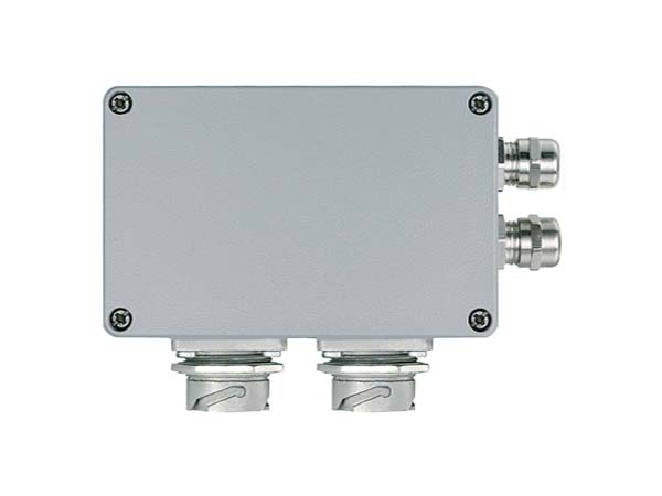 Розетка для внешенго монтажа STX V1, IP67