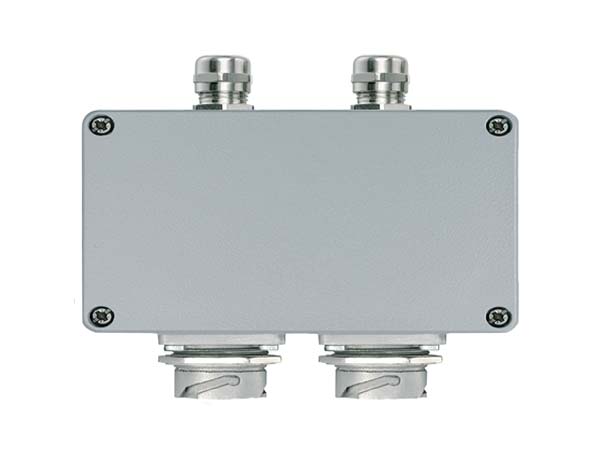 Розетка для внешенго монтажа STX V1, IP67